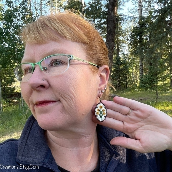 Tan Flowers Beaded Earrings, New, Handmade by Me - Picture 9 of 10